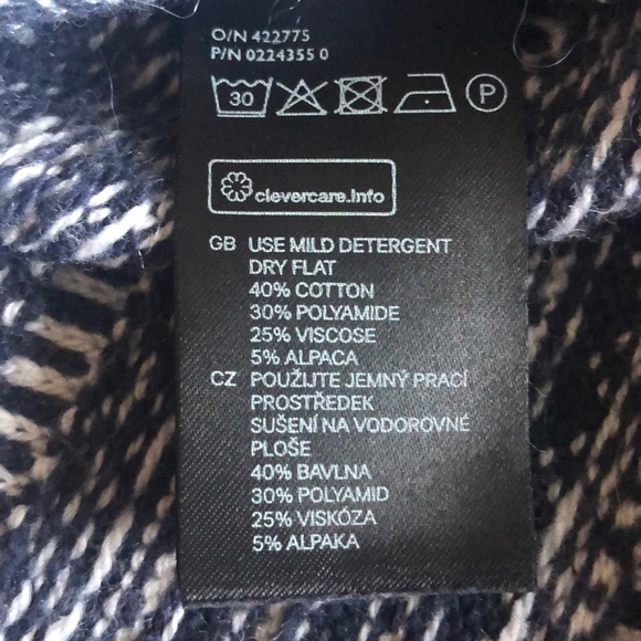 L.O.G.G. H&M Sweater - Picture 6 of 7